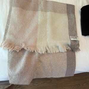 H&M scarf one size brand new